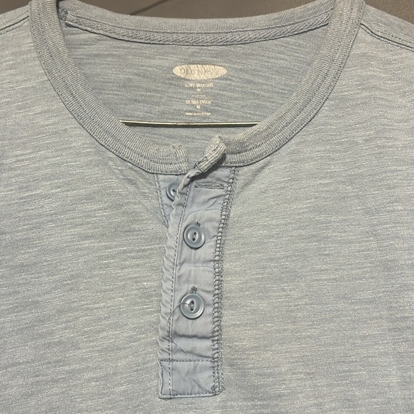 Old Navy T-Shirt - Picture 2 of 4